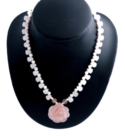 Rose quartz and pearl necklace